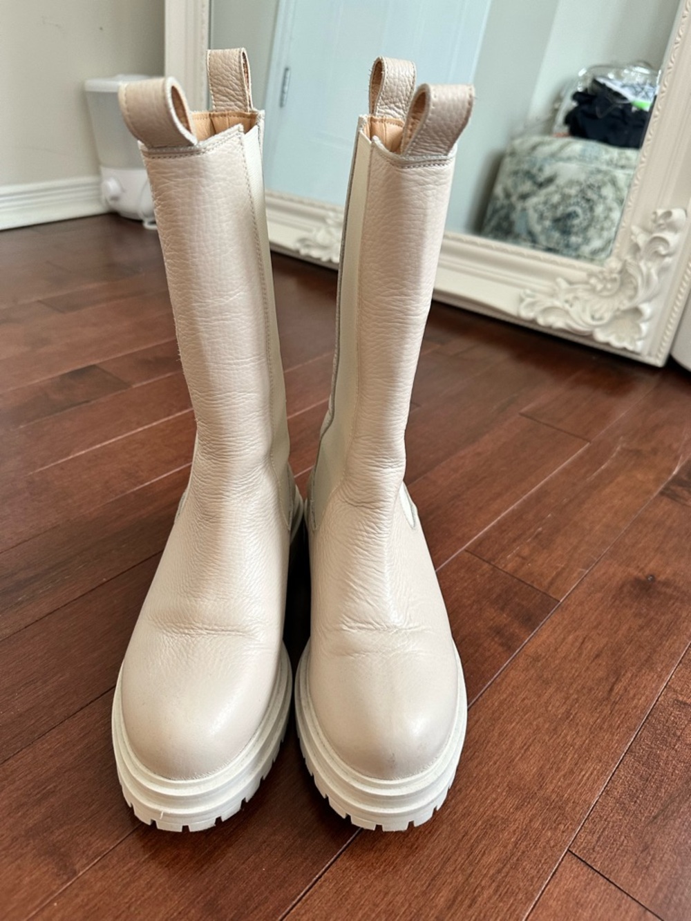 L’Intervalle cream long Chelsea boots - Picture 2 of 4